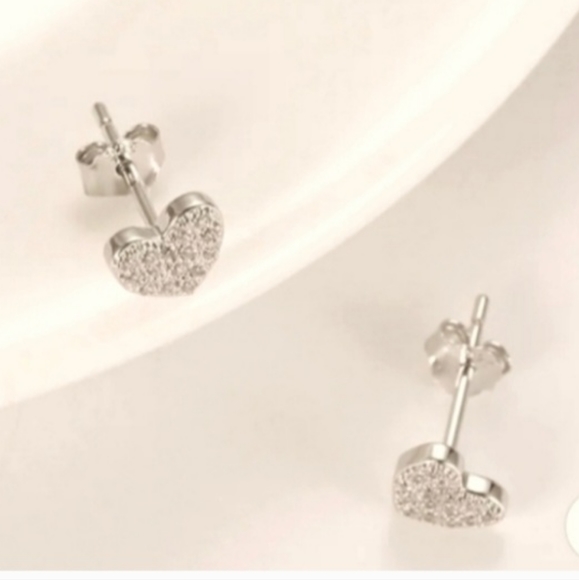 24K Gold over sterling silver stud Earrings - Picture 6 of 8